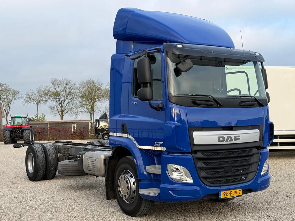 DAF CF 250 M3EN3 (bj 2017), Auto's, Bestelwagens en Lichte vracht, Automaat, Achterwielaandrijving, Euro 6, 6700 cc