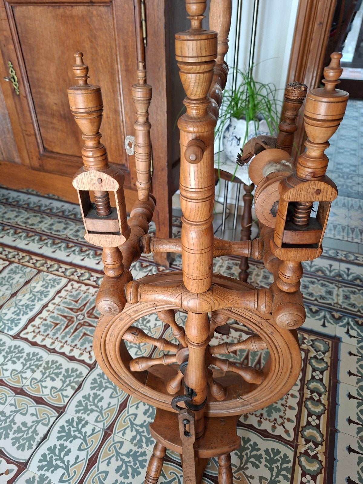 Beau  et ancien rouet, Antiquités & Art, Enlèvement