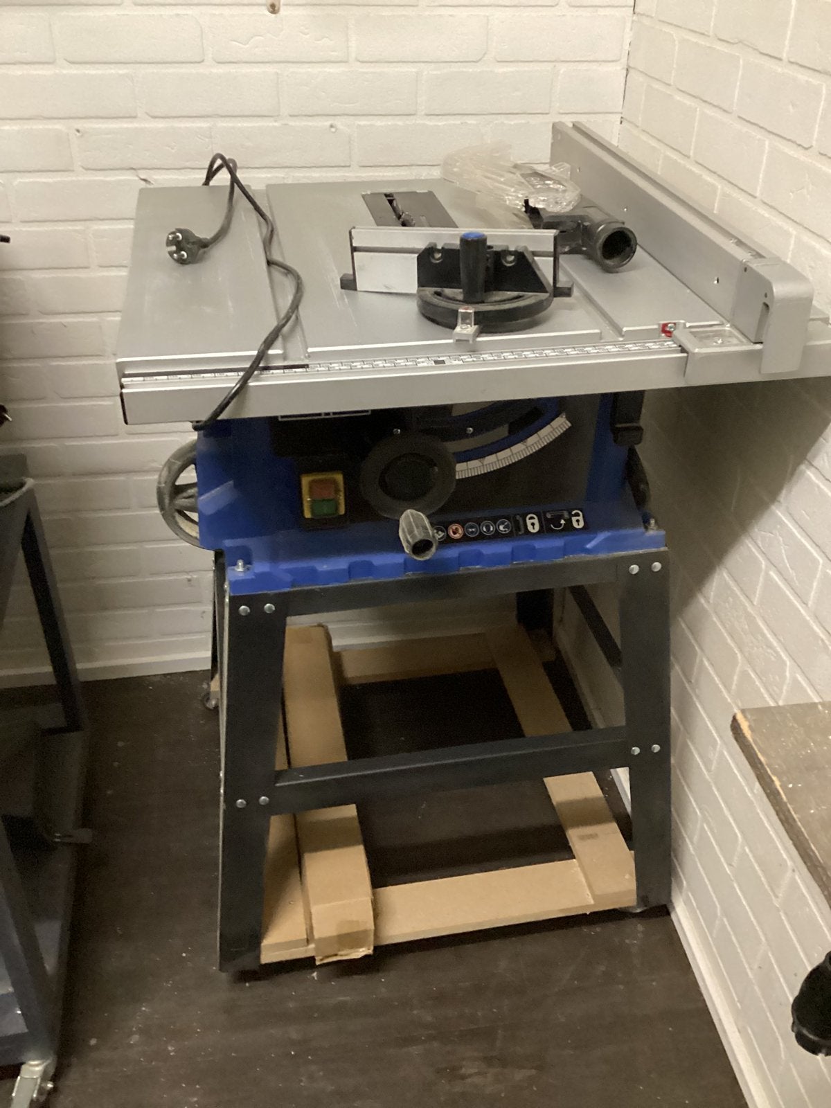 Sheppach Tafelcirkelzaag 10” HS105  255mm.  220-240v. 2000 W, Bricolage & Construction, Outillage | Scies mécaniques, Enlèvement