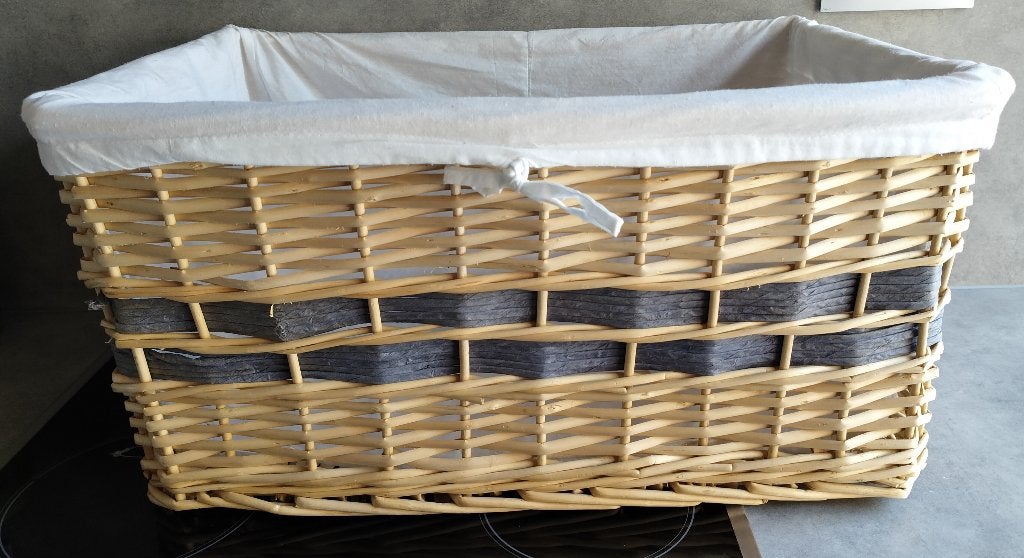 grote rieten mand met binnenbekleding, Huis en Inrichting, Ophalen, Gebruikt, Rechthoekig, Mand