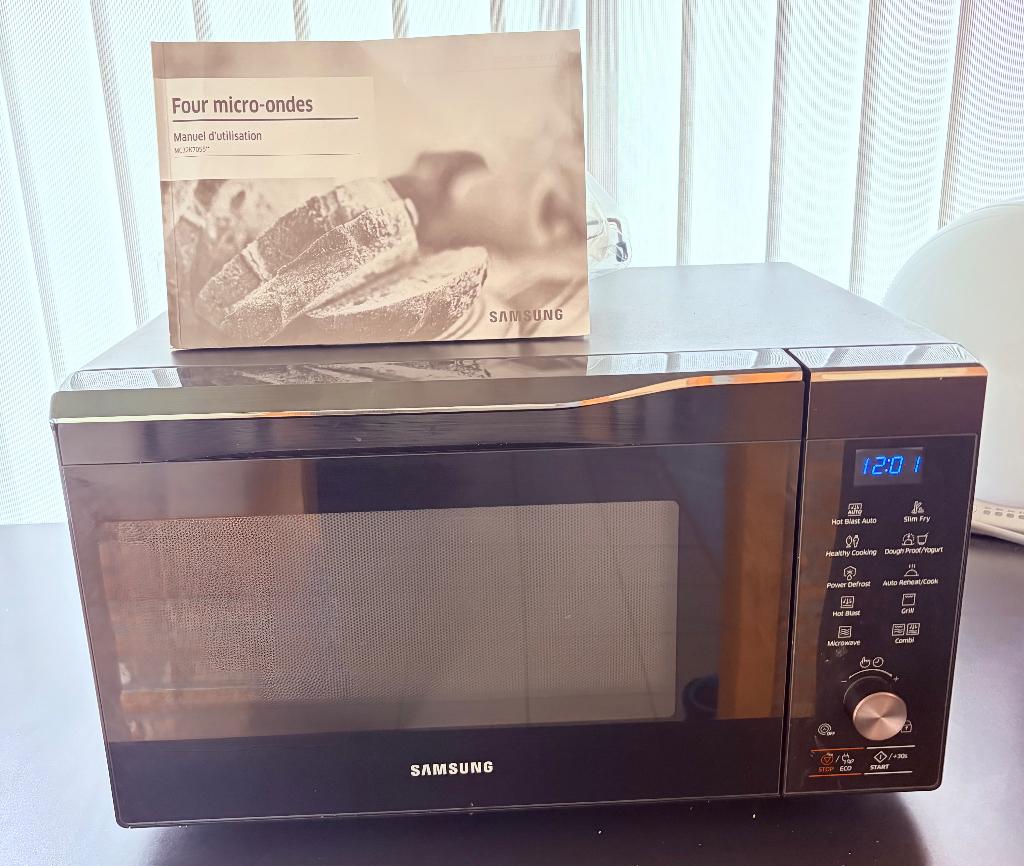 Micro-ondes combiné 32L Samsung, Electroménager, Micro-ondes, Croustillant, Enlèvement, Utilisé, À Poser