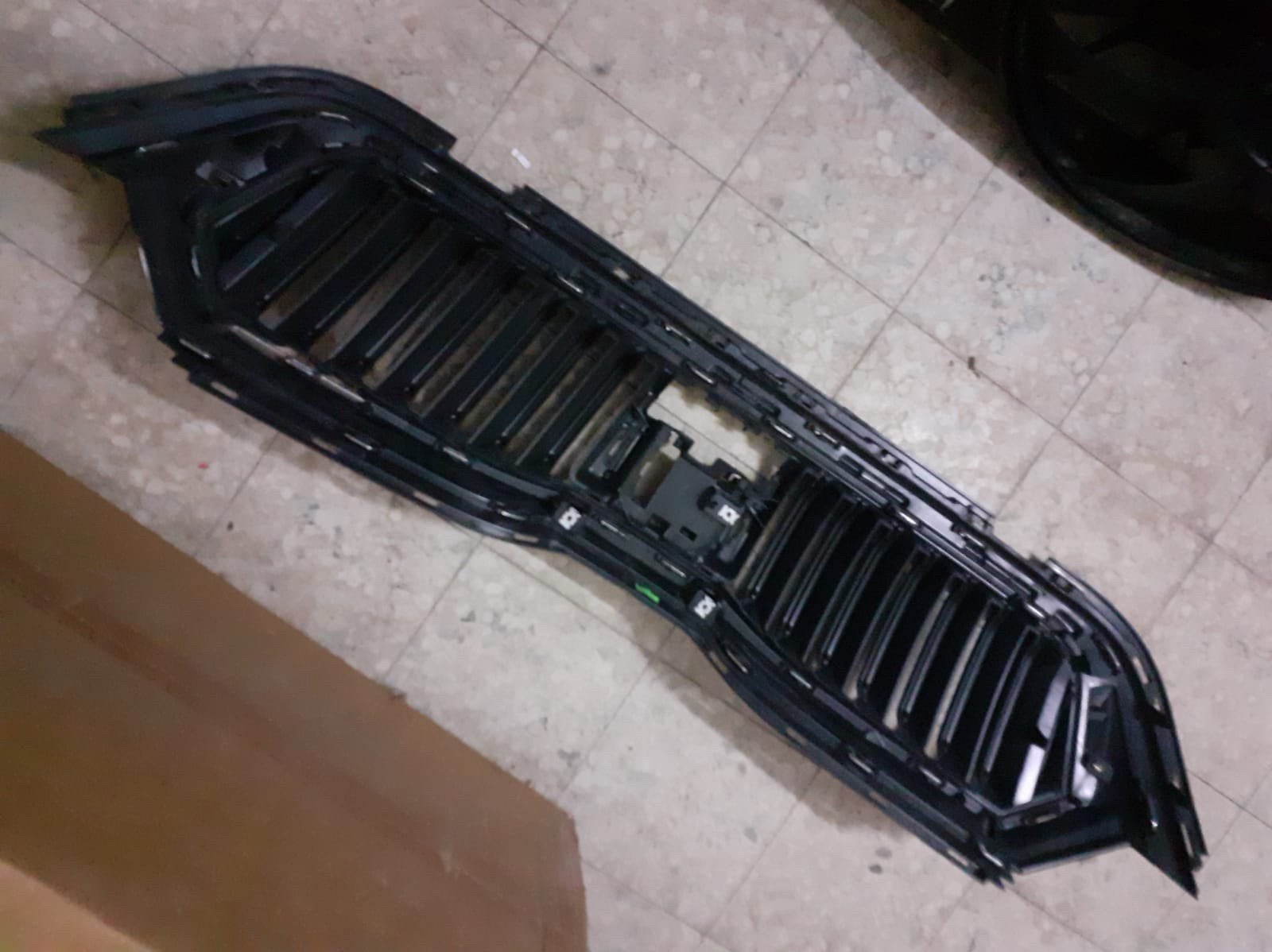 Grille de pare-chocs avant Skoda Octavia, Autos : Pièces & Accessoires, Utilisé, Skoda, Avant, Enlèvement ou Envoi