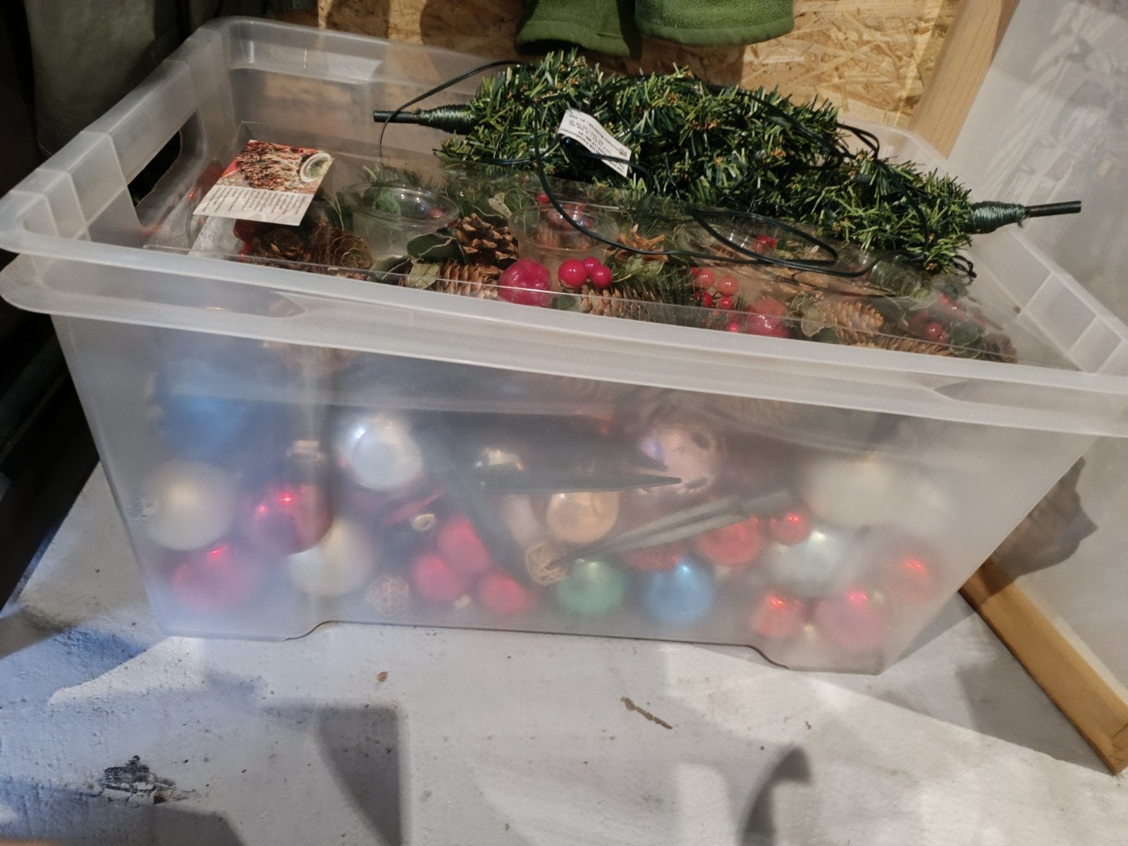 boules de Noël, Enlèvement ou Envoi