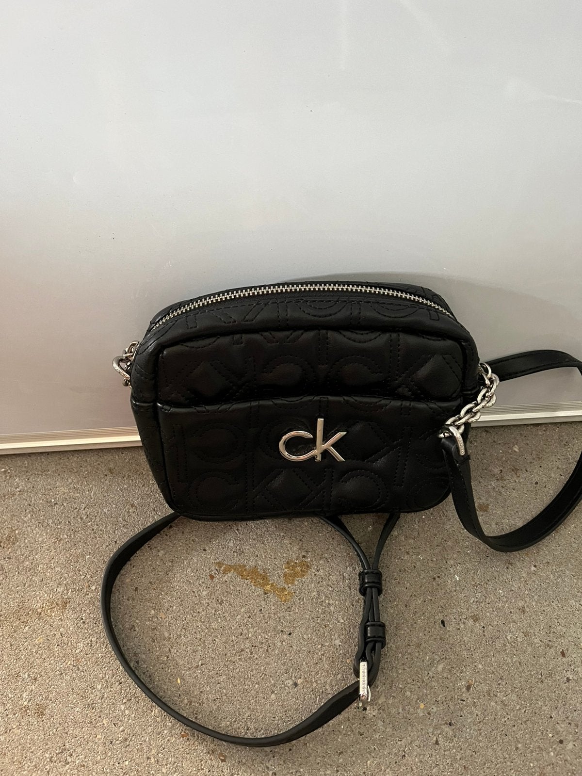 Sac, Enlèvement, Comme neuf
