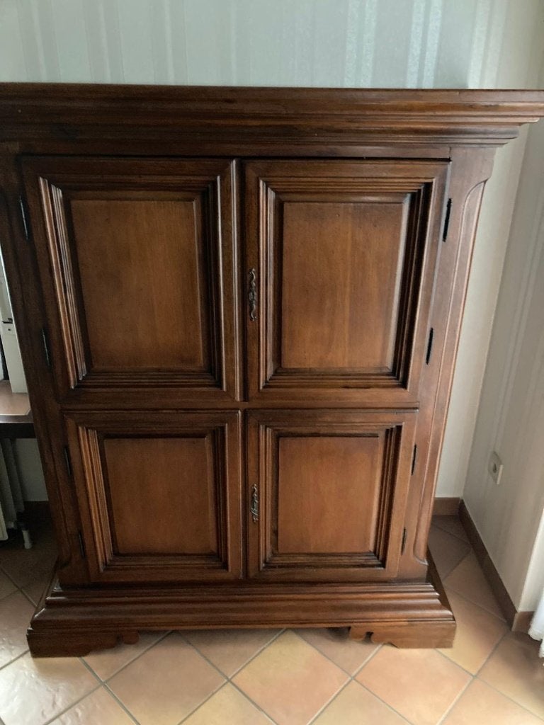 EETKAMER KAST IN KERSELAAR IN MASSIEF HOUT, Huis en Inrichting, Ophalen, Zo goed als nieuw, Kersenhout, Met plank(en)