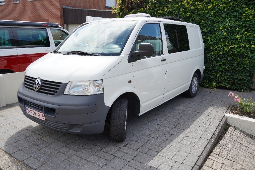 VW T5 campervan, Caravanes & Camping, Camping-cars, Particulier, Diesel, Trousse de toit, Enlèvement