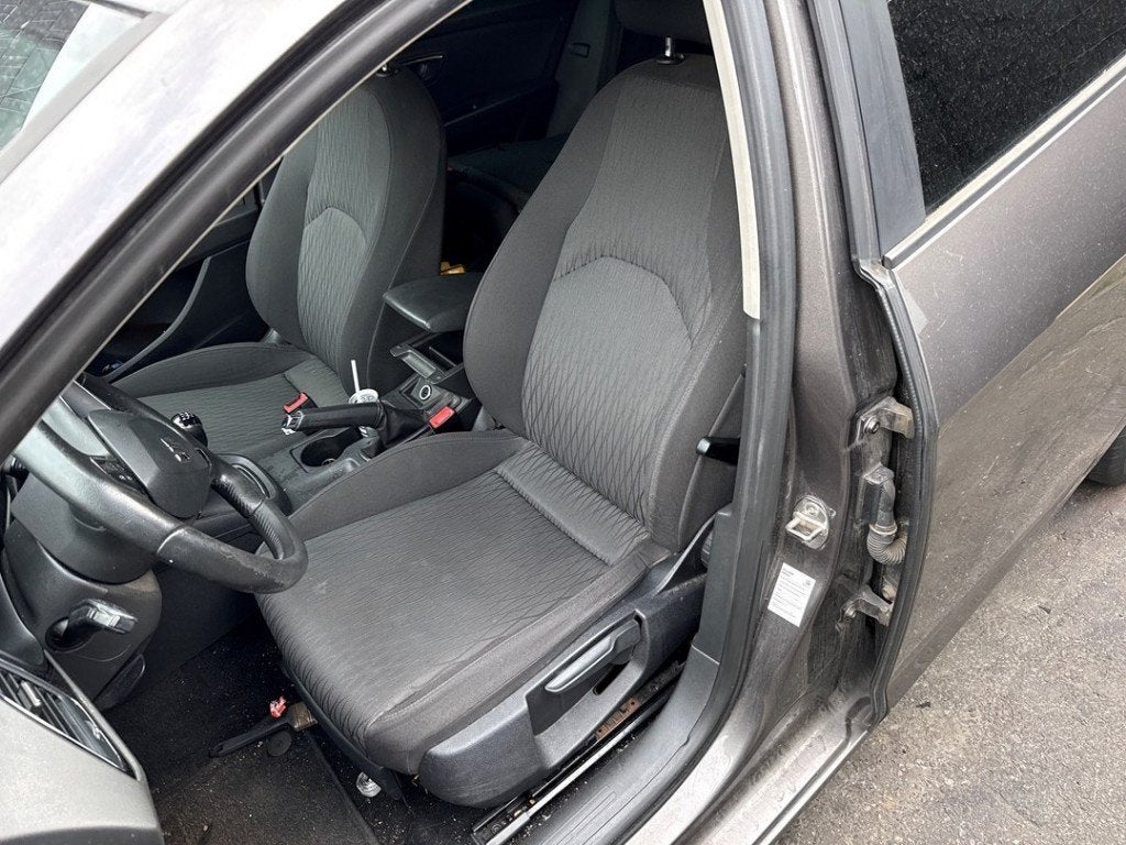 SIEGE AVANT GAUCHE ( CONDUCTEUR ) Seat Leon (5FB), Seat Deutschland GmbH, Service@seat.de, Utilisé, Seat