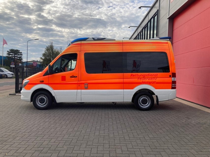 Mercedes-Benz Sprinter 416 CDI L2H2 Ambulance (bj 2018), Automaat, Gebruikt, Mercedes-Benz, Bedrijf