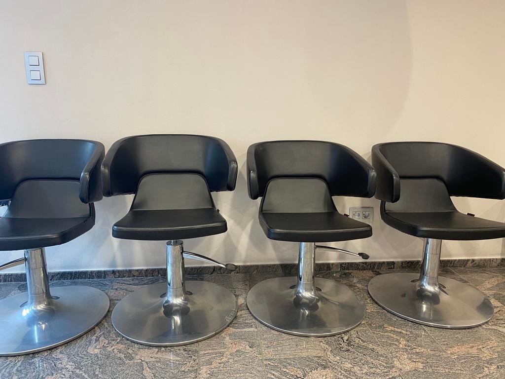 Kapperstoelen mer pomp, Ophalen, Zo goed als nieuw