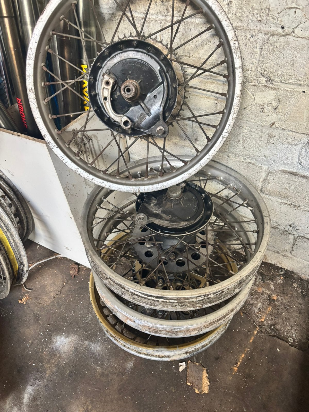 Honda cr 250 roue 84-86 av+ar, Motoren, Ophalen of Verzenden, Gebruikt