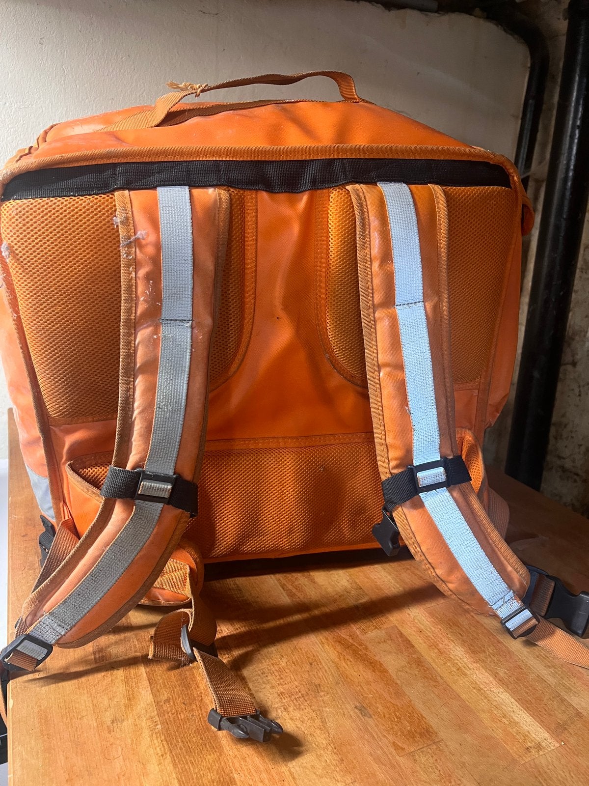 2 sacs de livraison de repas – Uber Eats, Bijoux, Sacs & Beauté, Enlèvement, 40 cm ou plus, Attache-remorque, Autres marques