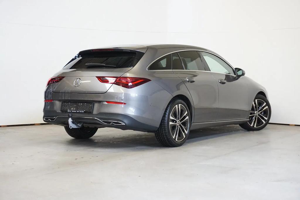 Mercedes-Benz CLA-Klasse 180 SB - TREKHAAK WEGKLAPBAAR, Auto's, CLA, Gebruikt, 136 pk, Leder en Stof