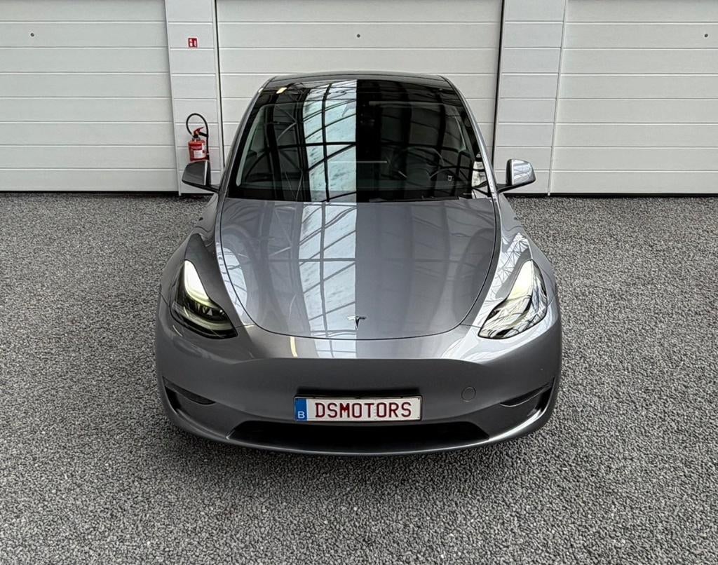 Tesla Model Y AWD Dual Motor Long Range | Tesla trekhaak, Autos, Tesla, Argent ou Gris, Achat, Euro 6, Entreprise