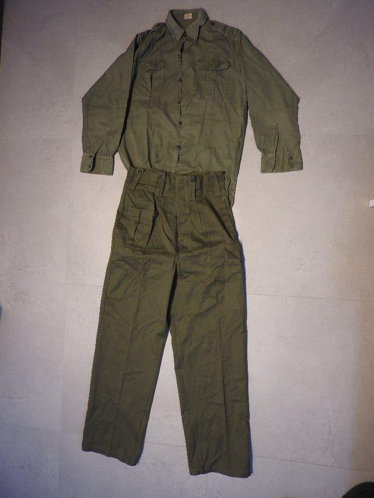 ABL mod 1951 uniform kaki Broek + Shirt zeer goede toestand, Ophalen of Verzenden, Landmacht, Kleding of Schoenen