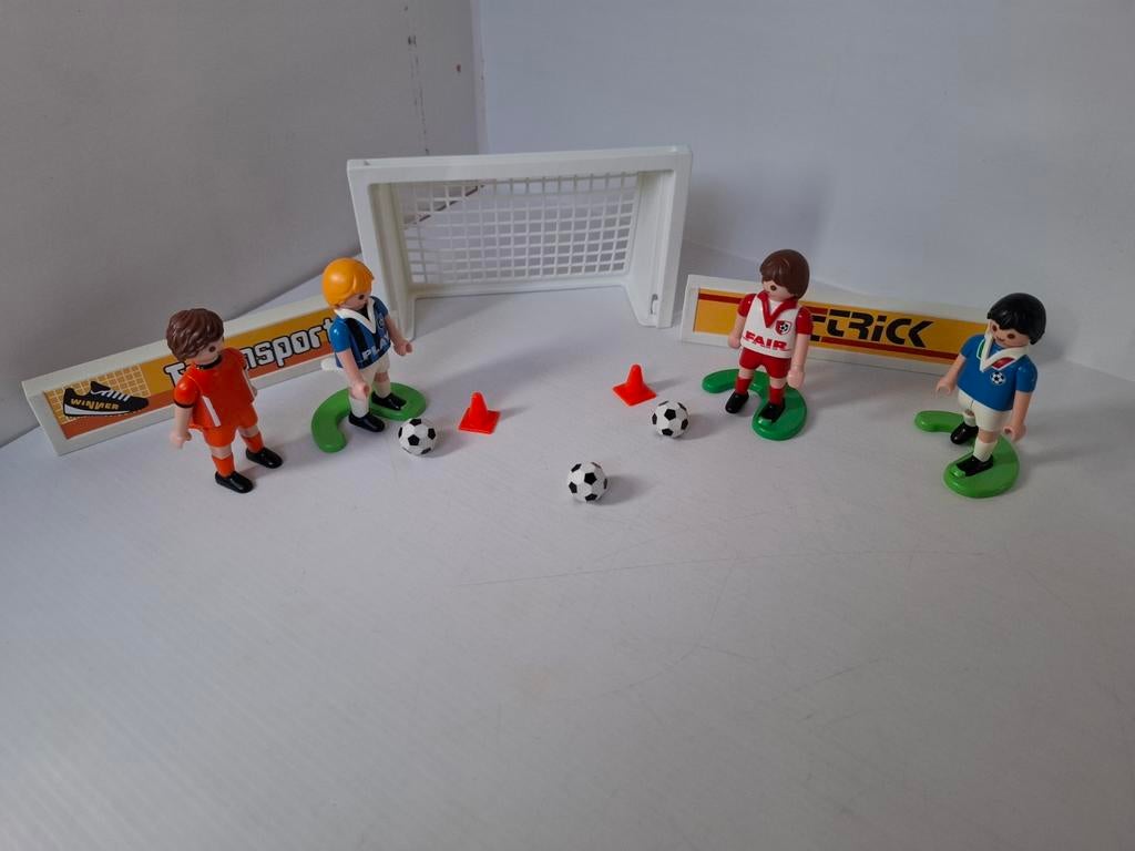 Playmobil voetballers met doel, Kinderen en Baby's, Speelgoed | Playmobil, Ophalen of Verzenden, Gebruikt, Los Playmobil