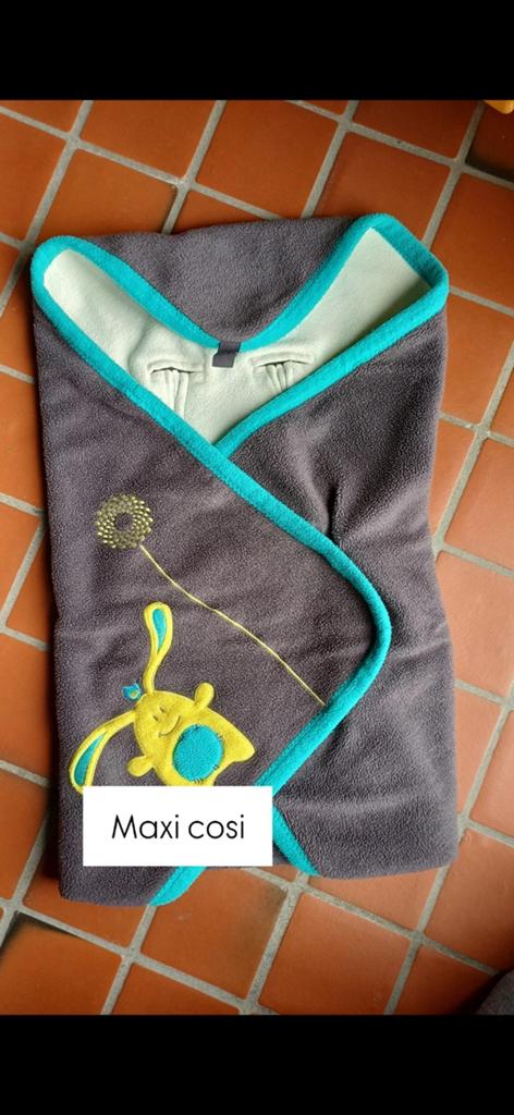 Deken maxi cosi, Dieren en Toebehoren, Hondenkleding, Ophalen