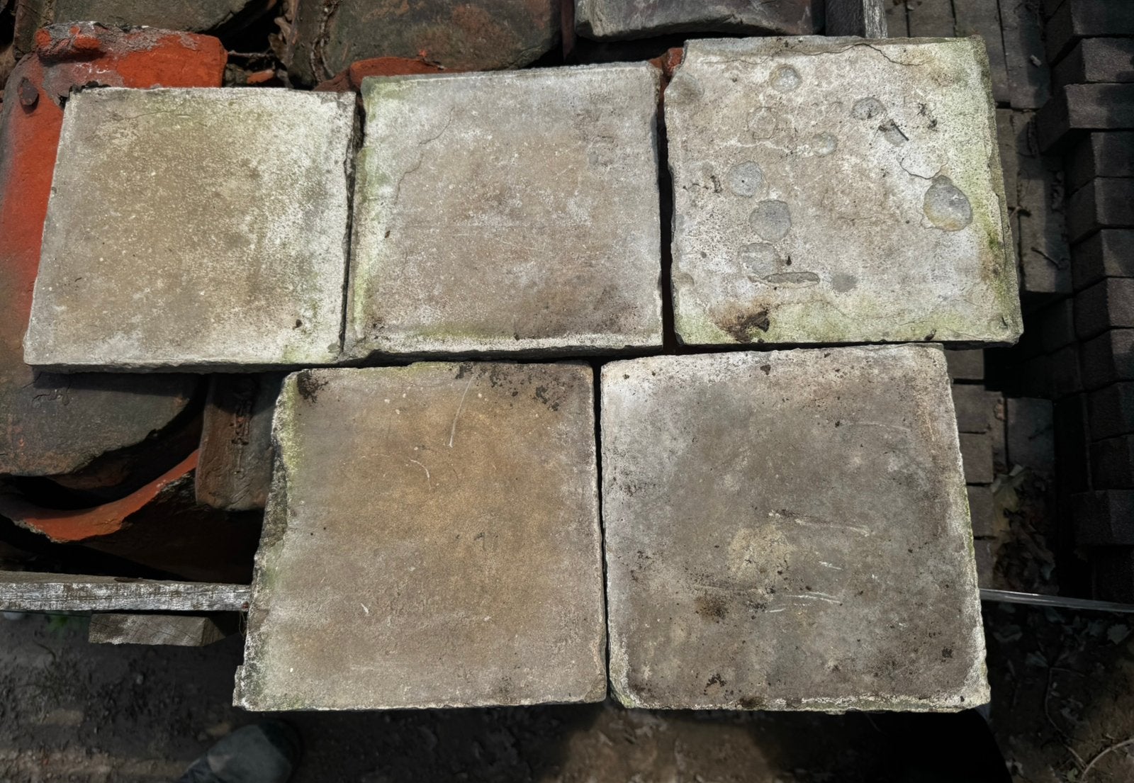 Cementtegels, Ophalen
