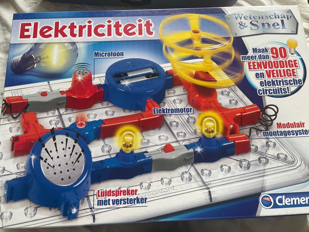 Clementoni elektriciteit, Ophalen, Zo goed als nieuw