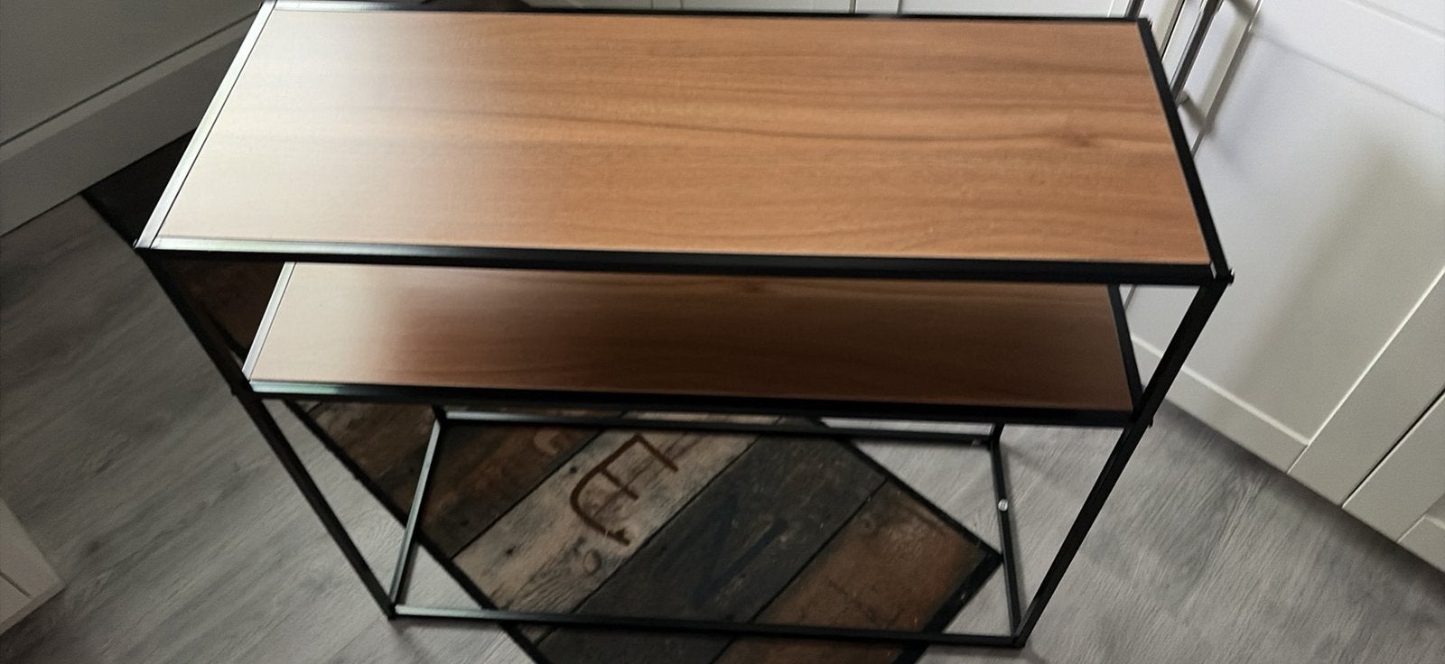 Mooi muur  tafel voot decoratie op te zetten, Huis en Inrichting, Tafels | Sidetables, Ophalen, Zo goed als nieuw