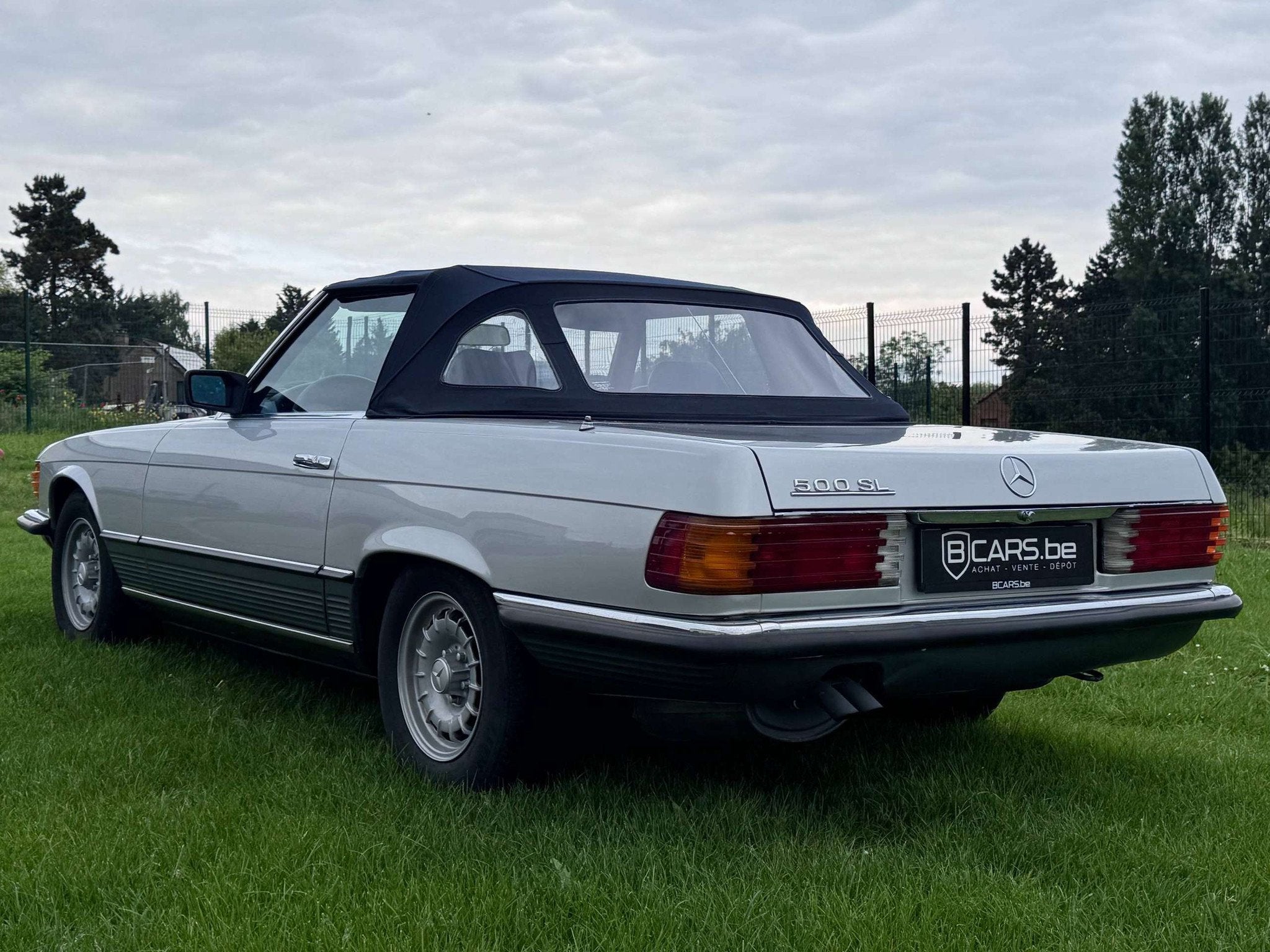 Mercedes-Benz SL-Klasse SL500 V8 5.0 L 4 PLACES + HARD TOP, Argent ou Gris, Achat, 176 kW, Entreprise