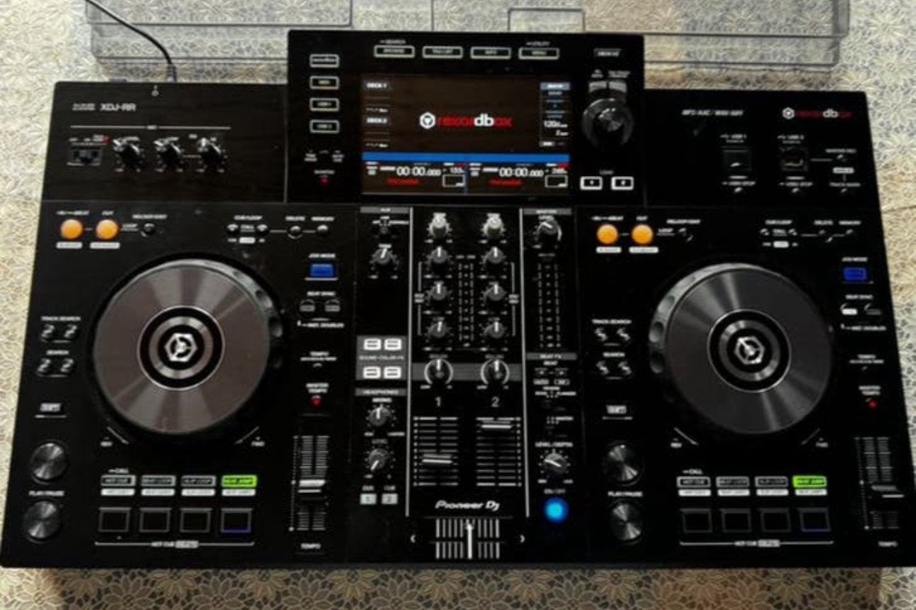 Perfecte Pioneer XDJ RR DJ-draaitafels met beschermhoes, Ophalen, Nieuw, Pioneer