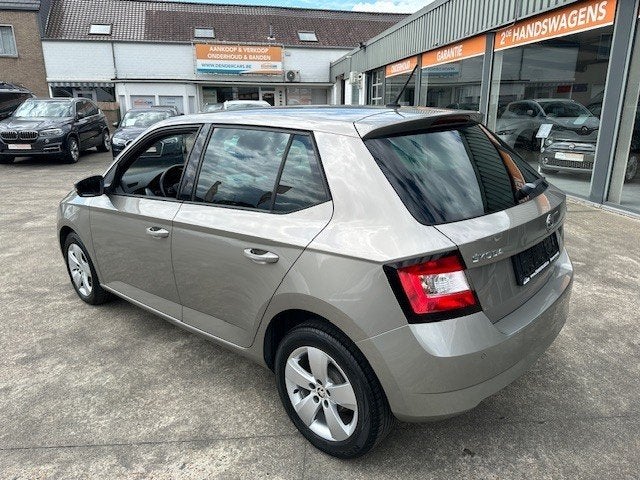 Skoda Fabia 1.2i benzine, 2015, 111.767km's + Garantie, Autos, Skoda, 1197 cm³, Achat, Entreprise, Cruise Control