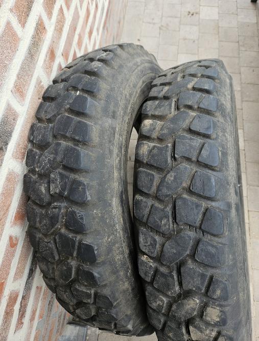 BANDEN LEGERVOERTUIG Iltis , Minerva enz, Ophalen, Gebruikt, Band(en)
