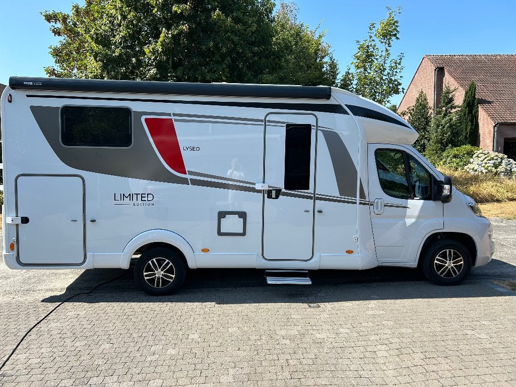 BÜRSTNER Lyseo TD 690 G, Ringverwarming, Détecteur de fumée, 6 tot 7 meter, Bedrijf