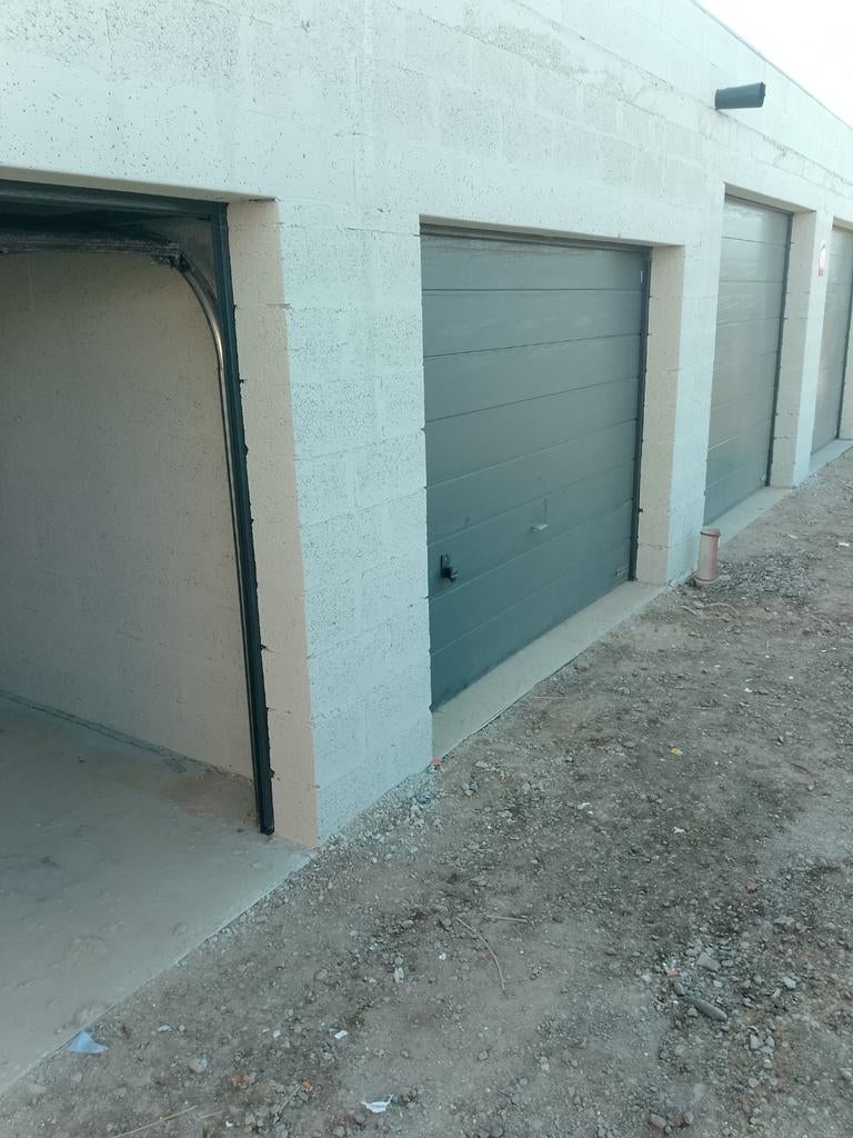 Garage a louer Aubange, Immo