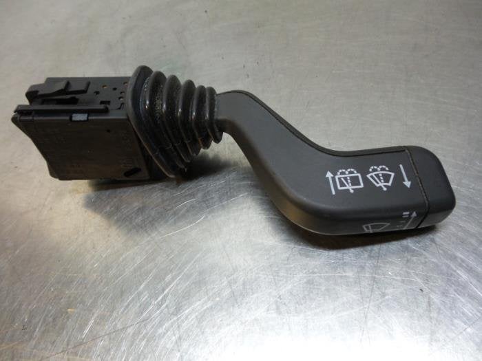 Commutateur essuie-glace d'un Opel Corsa (Corsa C 00-), -, Opel, 3 mois de garantie, Utilisé