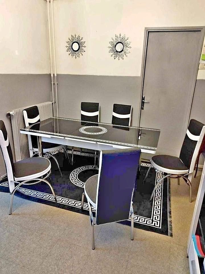 Moderne zwart-witte glazen eettafelset met 6 stoelen, Huis en Inrichting, Stoelen, Overige materialen, Overige kleuren, Nieuw