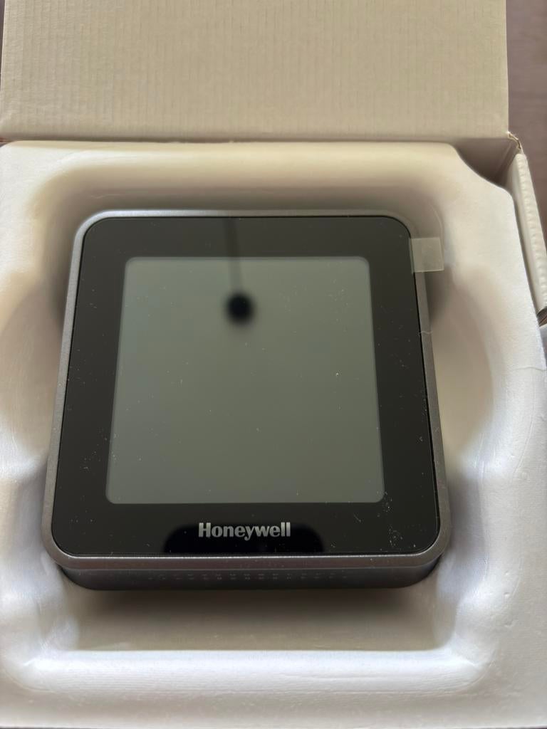 Slimme thermostaat Honeywell T6, Doe-het-zelf en Bouw, Thermostaten, Ophalen, Slimme thermostaat, Nieuw