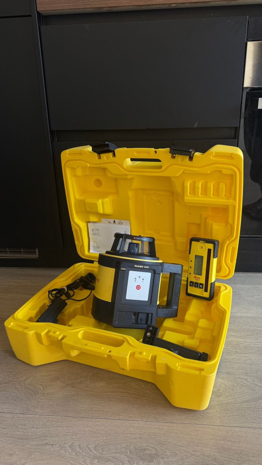 Laser Leica RUGBY 810, Doe-het-zelf en Bouw, Ophalen of Verzenden, Zo goed als nieuw