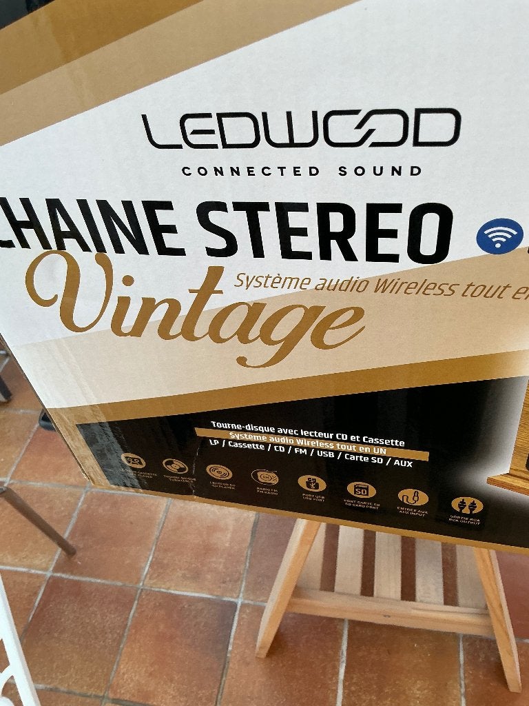 Dans. Son emballage. chaîne stéréo vintage, Neuf, Autres marques, Enlèvement ou Envoi, Micro chaîne