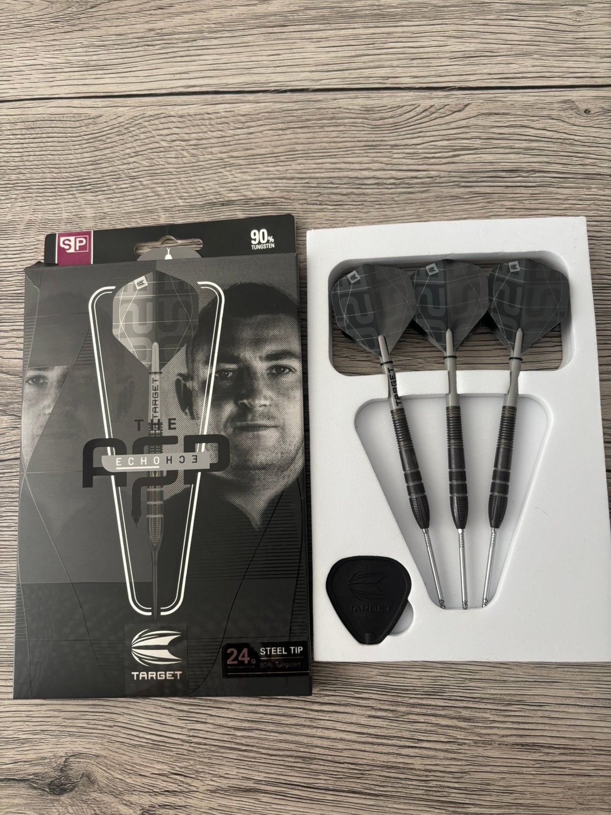 Nathan Aspinall Echo darts 24g, Sport en Fitness, Ophalen, Zo goed als nieuw