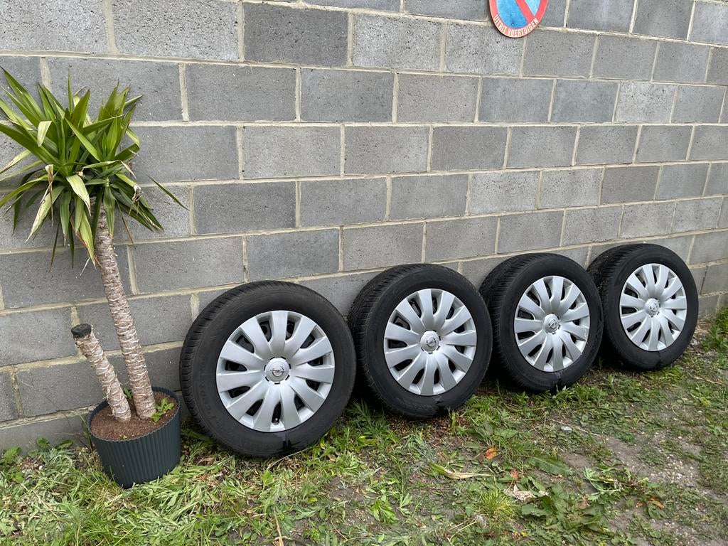 Pneus Avec Les jantes Opel Zafira, Pneus et Jantes, 215 mm, 4 Saisons, 16 pouces