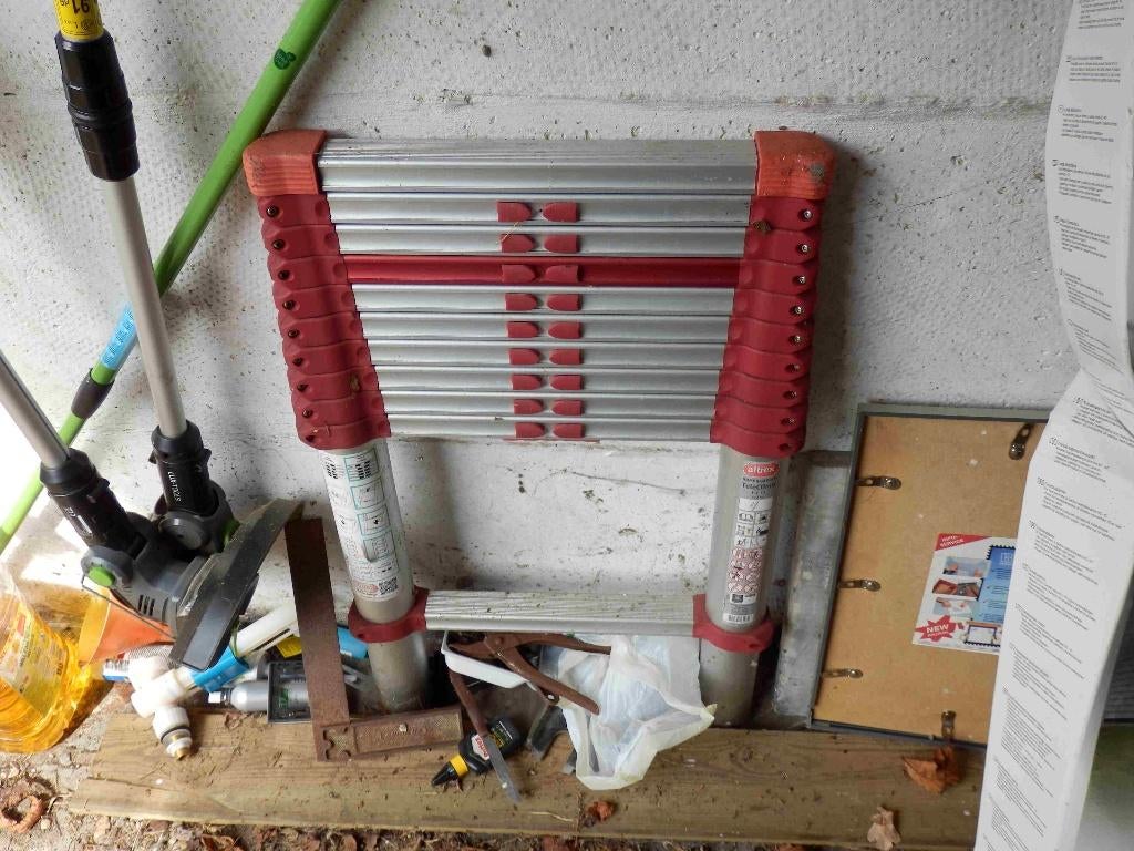 Uitschuifbare ladder, Ophalen, Zo goed als nieuw, Ladder, Opvouwbaar of Inschuifbaar