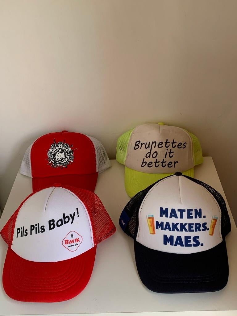 NIEUWE PETTEN biermerken, Buckle up, veldrijden, Pirelli..., Nieuw, Pet, Meerdere, One size fits all