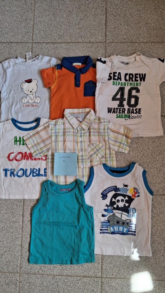 T-shirts met en zonder mouwen maat 74, Ophalen of Verzenden, Zo goed als nieuw, Jongetje, Geen merk