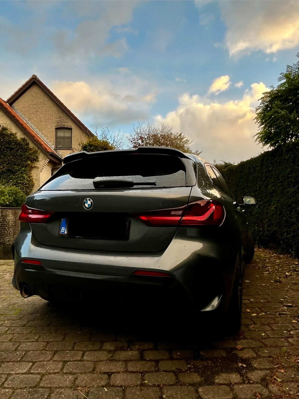 BMW 118i M-Sport automatique, Autos, 100 kW, Argent ou Gris, Achat, 129 g/km