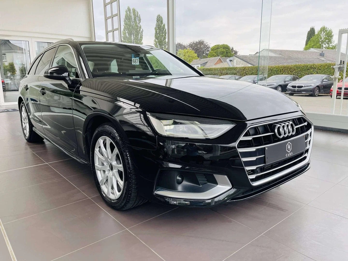 Audi A4 2.0 TFSI S tronic * GARANTIE + GPS + LED *, Stof, Gebruikt, 4 cilinders, 1984 cc
