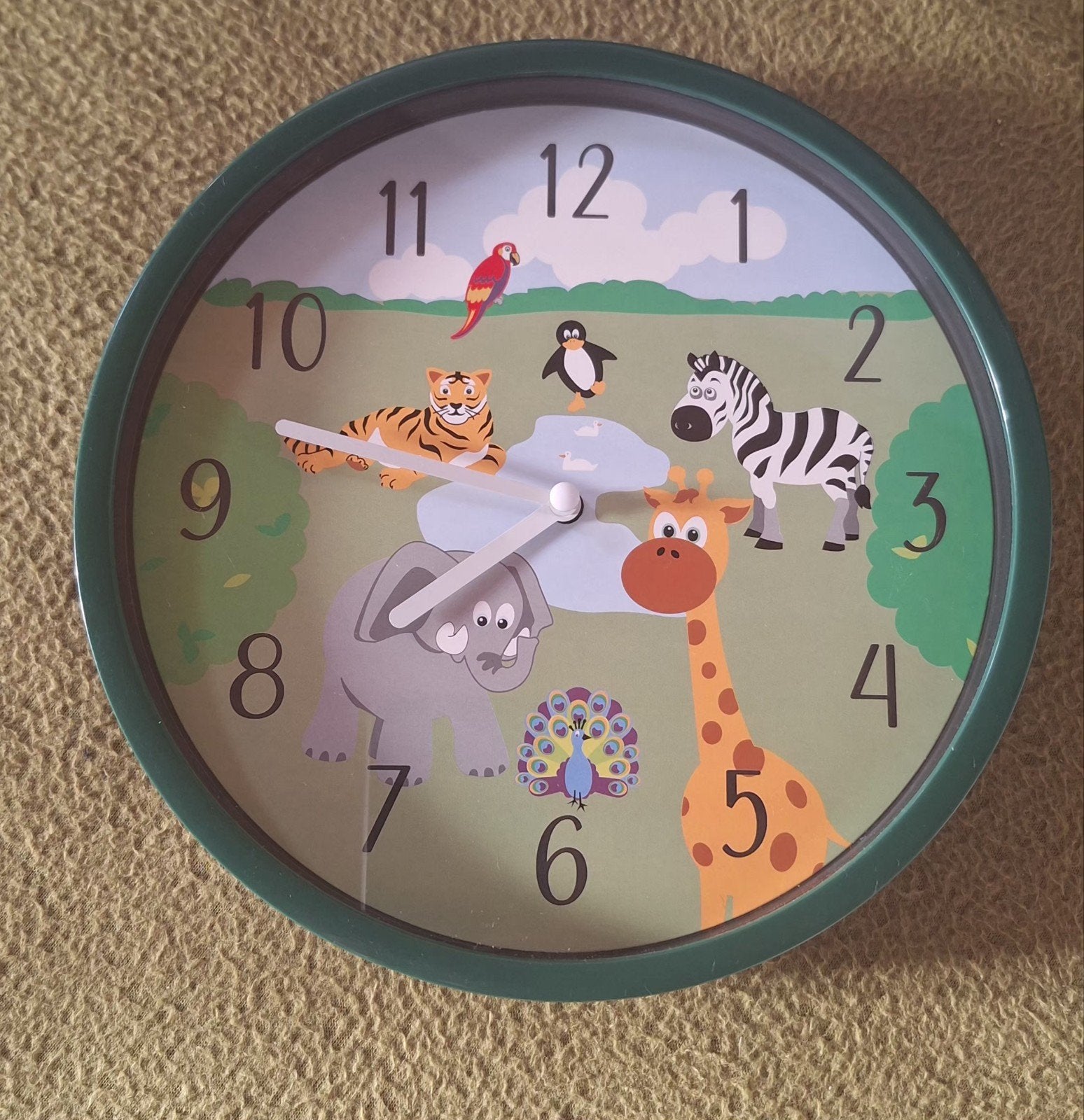 Horloge, Enlèvement ou Envoi, Classique, Fonctionne sur piles, Vert