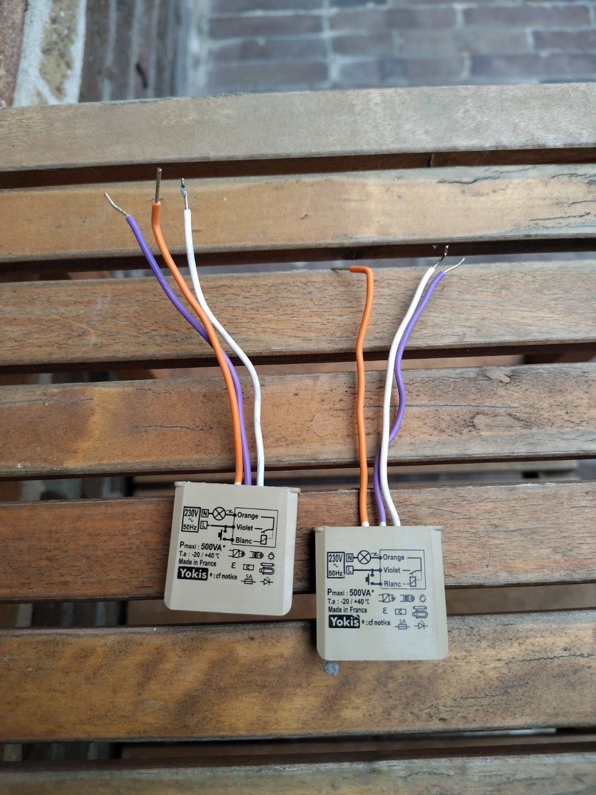 2 Yokis dimmers. (nieuwprijs 100 euro), Ophalen, Gebruikt