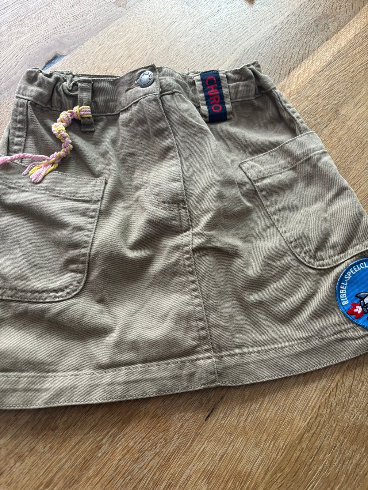 Rok chiro, Kinderen en Baby's, Kinderkleding | Maat 128, Ophalen, Zo goed als nieuw