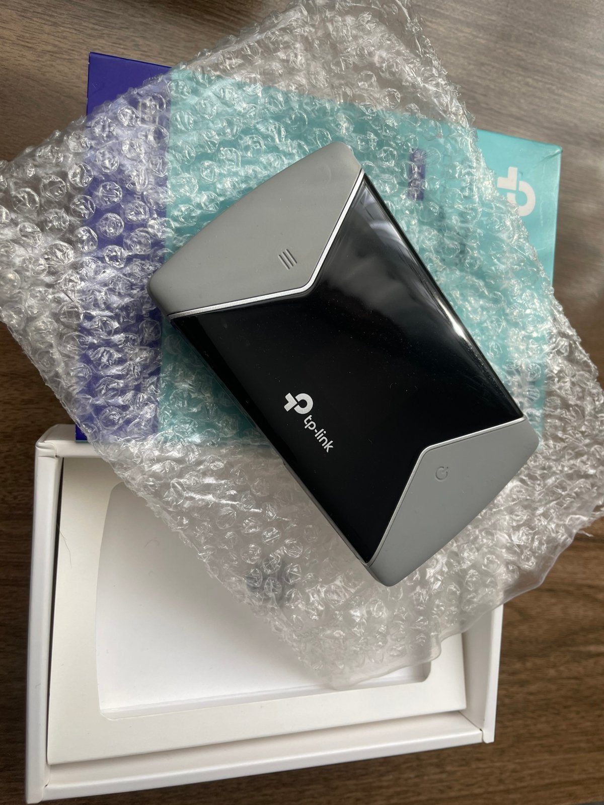 Nieuwstaat TP Link mobile wifi router sim kaart  60 €, Computers en Software, Routers en Modems, Ophalen, Zo goed als nieuw, Router