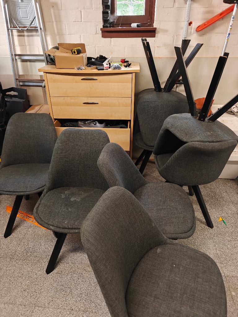 Gratis stoelen, Ophalen, Gebruikt, Vijf, Zes of meer stoelen