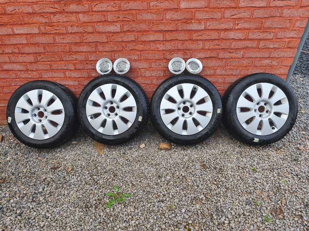 set de roue Audi Alu 16" + pneus hiver, Autos : Pièces & Accessoires, Pneus & Jantes, Pneu(s), Pneus hiver, 16 pouces, 205 mm
