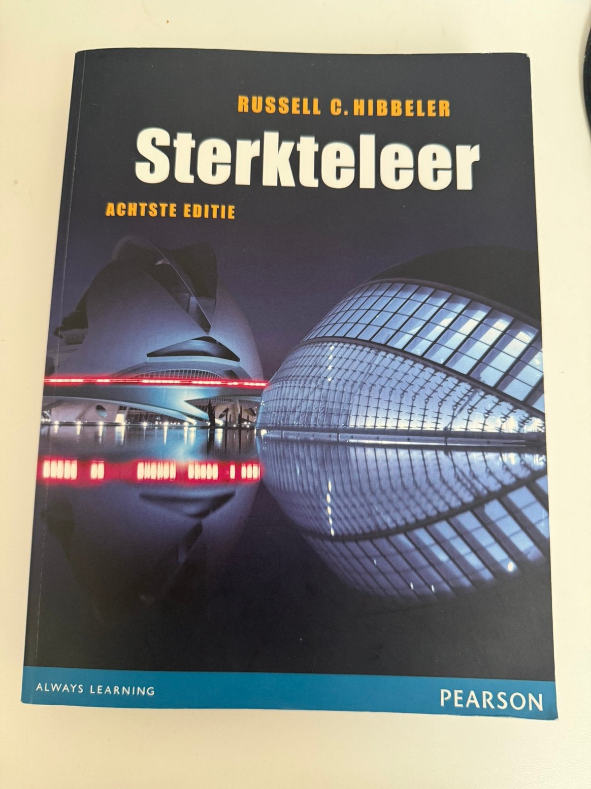 Sterkteleer Russell C. Hibbeler, Boeken, Ophalen of Verzenden, Zo goed als nieuw