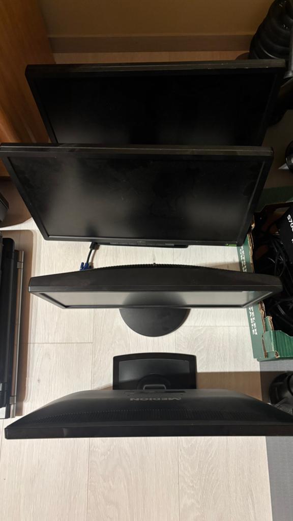 4 computerschermen, Audio, Tv en Foto, Televisiebeugels, Ophalen, Zo goed als nieuw