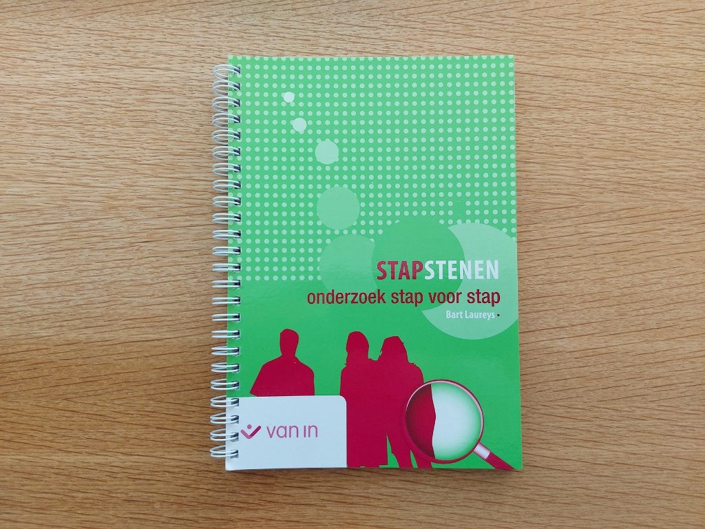 STAPSTENEN Onderzoek stap voor stap // NIEUW BOEK, Boeken, Ophalen of Verzenden, Nieuw, Bart Laureys. Van In